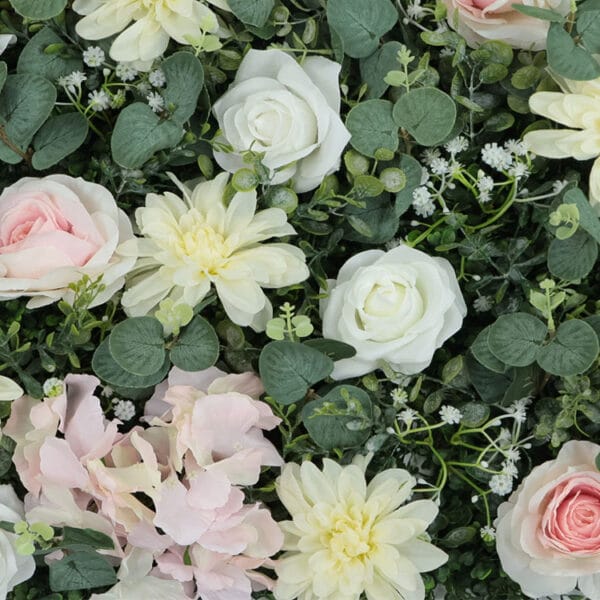 Relaxed rose rozenmuur detail