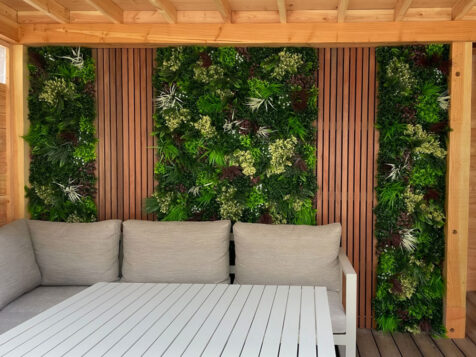 Kunsthaag met houten interieur Kunsthaag met houten interieur